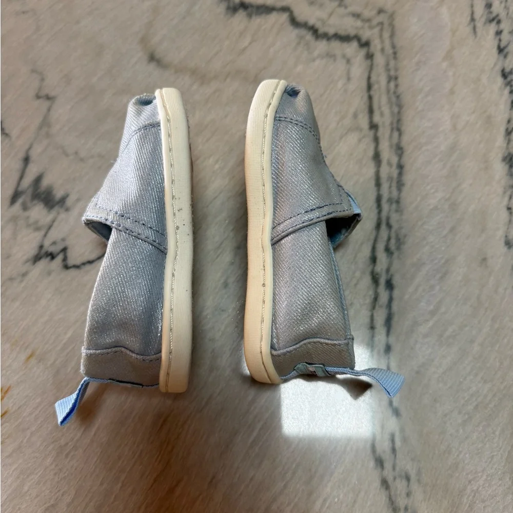Tiny Shiny Baby TOM’S Shoes—Alpargata Multi Iridescent Canvas, Size 5